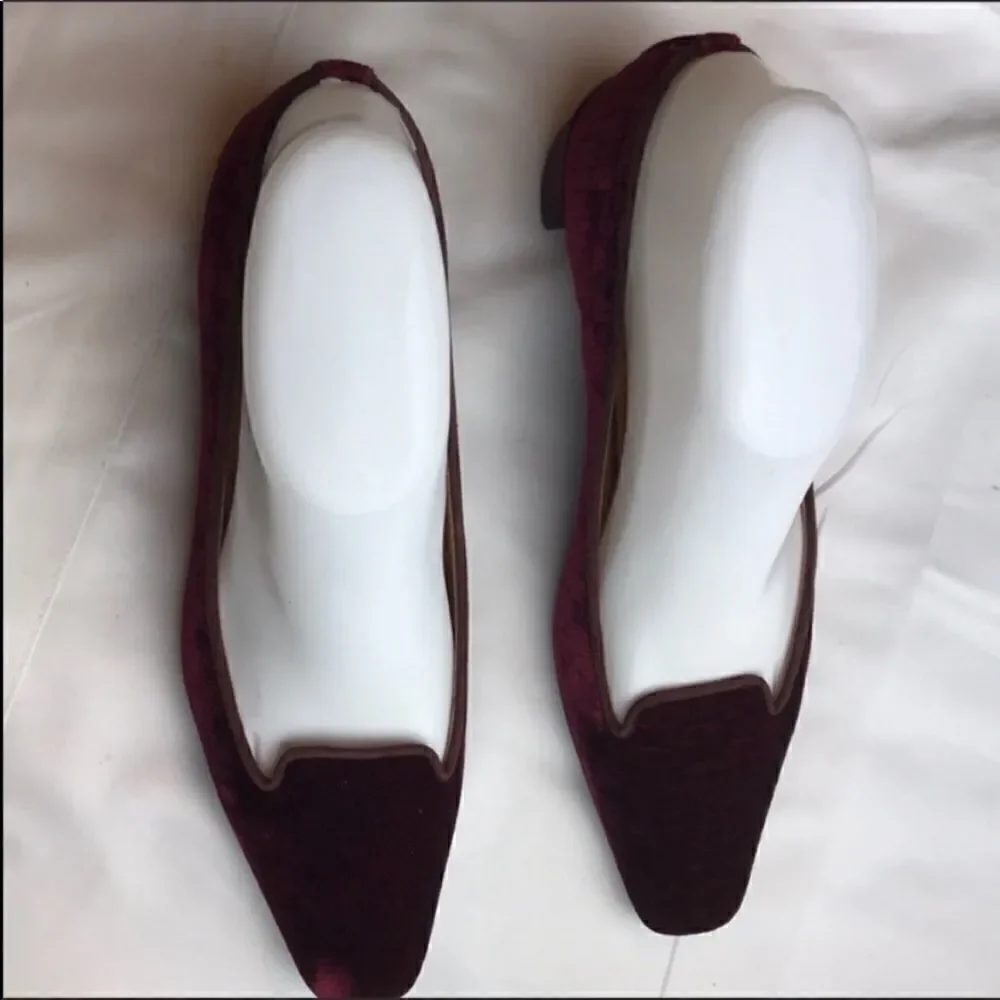 DIANE B. Low heel deep burgundy shoes.  NEW